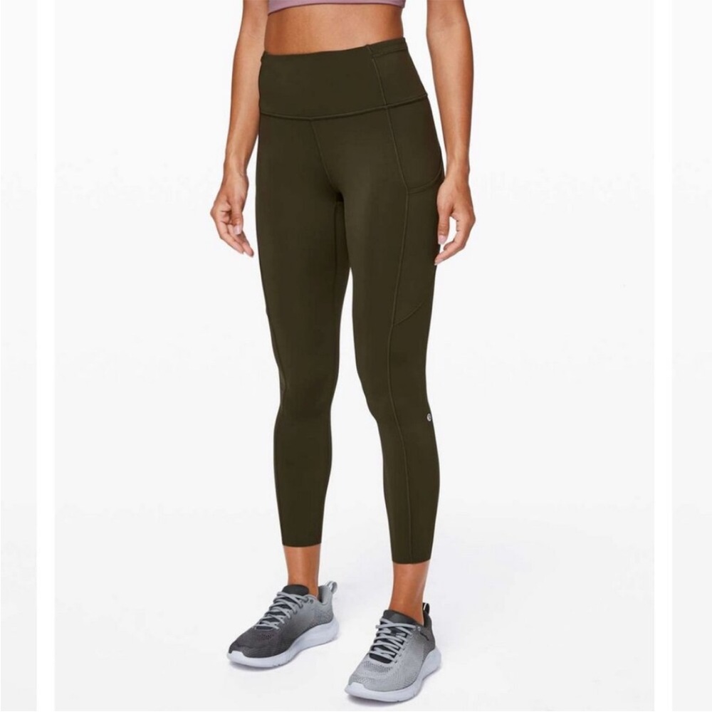 Lululemon Fast and Free Women’s size 10 7/8 legging